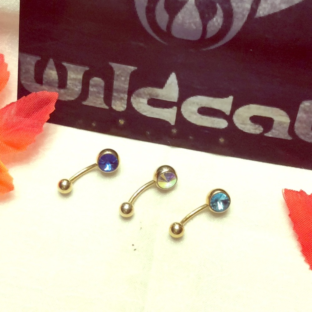 Wildcat Jeweled Zircon Line Belly Piercing